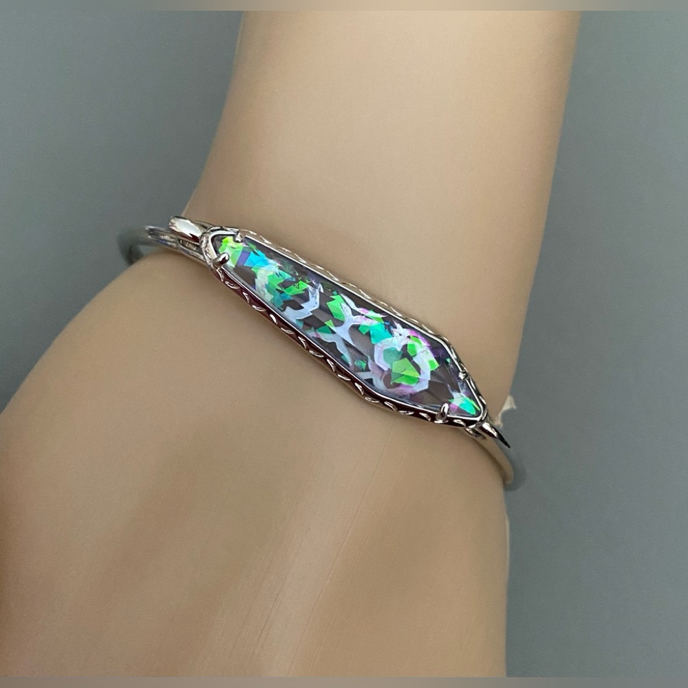 Kendra Scott GORGEOUS Iridescent Opal Teardrop Silver Bangle Bracelet - Picture 3 of 7